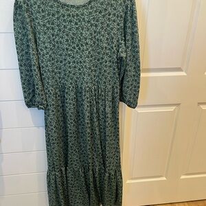 Zara Green Floral Long-Sleeve Midi Dress